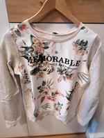 Pullover beige pimkie mit Blumenmuster Berlin - Köpenick Vorschau