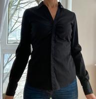 Elegante schwarze Bluse mit V-Ausschnitt zu verkaufen Hessen - Darmstadt Vorschau