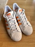 Originale Adidas Schuhe weiß-orange Gr. 44 Schleswig-Holstein - Lübeck Vorschau
