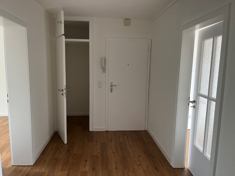 3-Zimmer-Wohnung in Moers-Hülsdonk - komplett renoviert in Moers