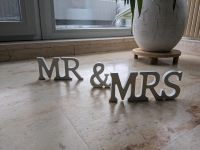 Mr & Mrs Schild aus Holz zum Aufstellen Baden-Württemberg - Inzlingen Vorschau