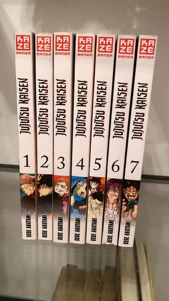Jujutsu Kaisen Manga Band 1 - 7 in Regensburg