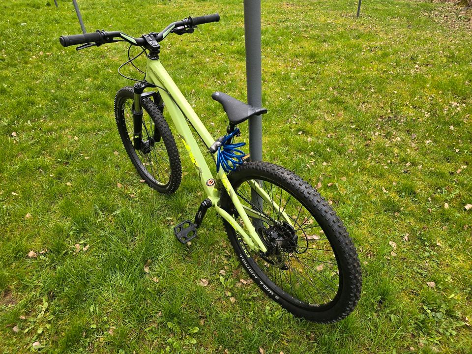 Gutes gebrauchtes Dirt Bike 26 Zoll in Zwickau