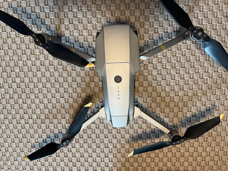 DJI mavic pro platinum fly more Drohne quattrokopter in Neubulach