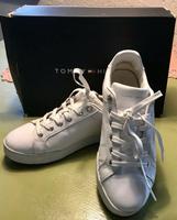 Tommy Hilfiger Damen Sneaker Größe 39 Nordrhein-Westfalen - Schwerte Vorschau