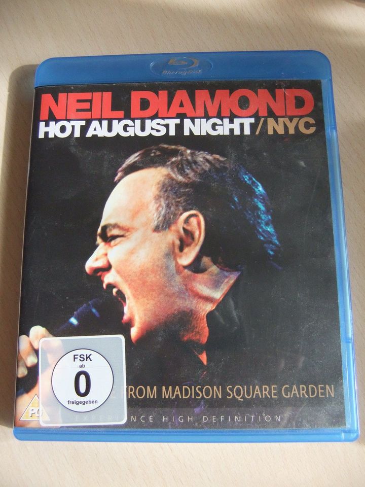 Neil Diamond Hot August Night Live Blu-Ray in Moers