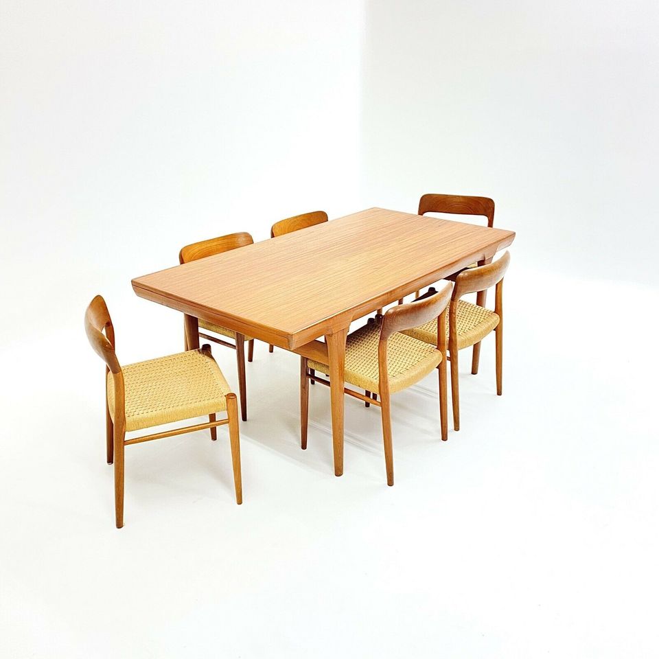 Großer, ausziehbarer Teak Esstisch | Faarup Mobelfabrik | IB Kofod Larsen Design | Mid-Century Designklassiker / passt zu Carl Hansen, Niels Moller, Wegner, etc… in Düsseldorf