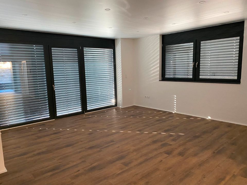 Neubau, 3 ZKB Wohnung mit Balkon und Tiefgarage / Aufzug in Winterberg