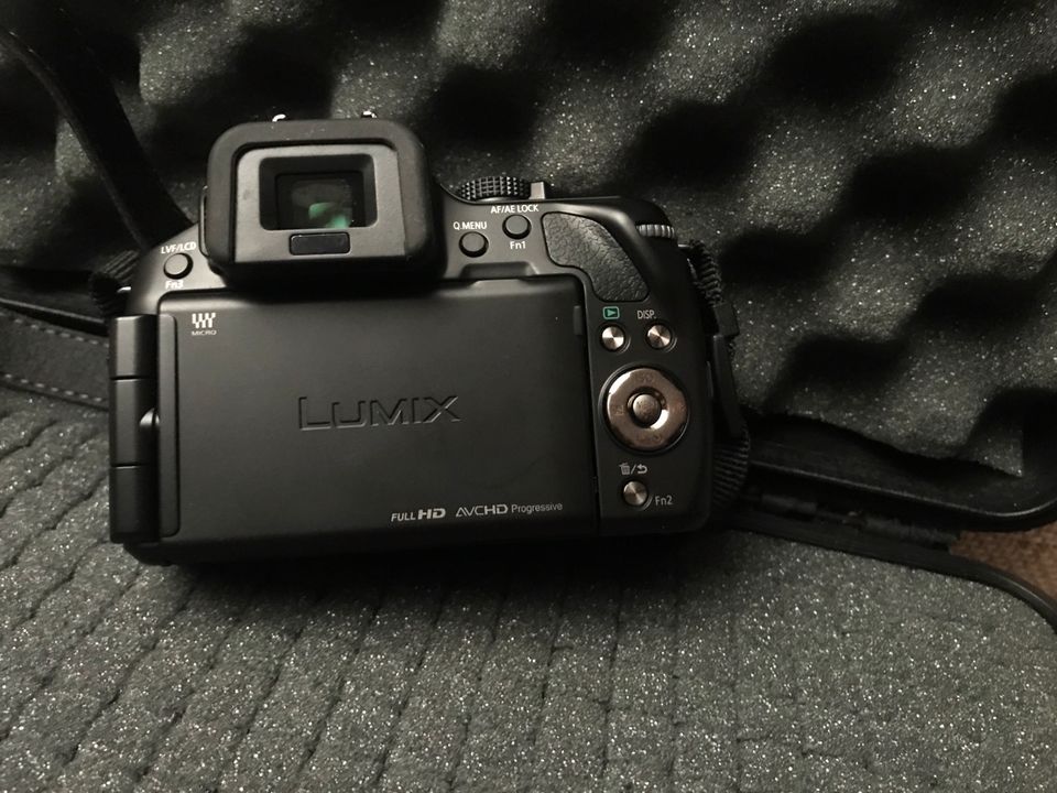 Panasonic LUMIX DMC-G5 16.0 MP Gehäuse in Hamburg