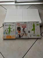 Nintendo Wii Balance Board mit 3 CDs Nordrhein-Westfalen - Leichlingen Vorschau
