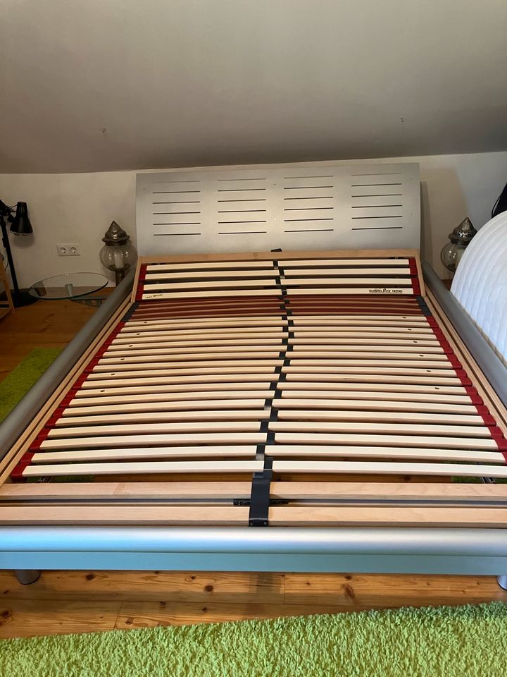 Doppelbett in Edelstahl Designermodell in Brennberg