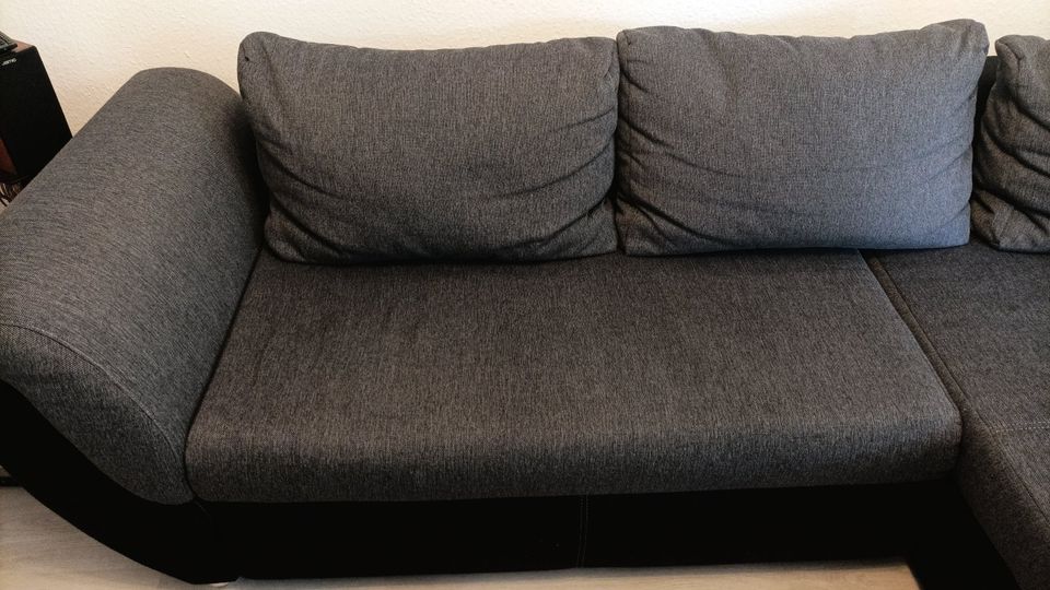 Sofa mit Schlaffunktion in Oldenburg