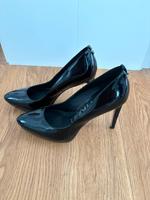 Pumps Lack High Heels Gr 38/39 Calvin Klein München - Maxvorstadt Vorschau