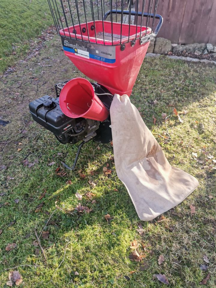 Simplicity Häcksler Shredder in Welzmühle