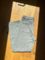 COS Jeans high rise, tapered leg Gr. 29 grau Bayern - Oberasbach Vorschau