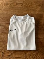 Nike Sport-/Funktionsshirt Dri-fit Gr. M neuwertig Niedersachsen - Stuhr Vorschau