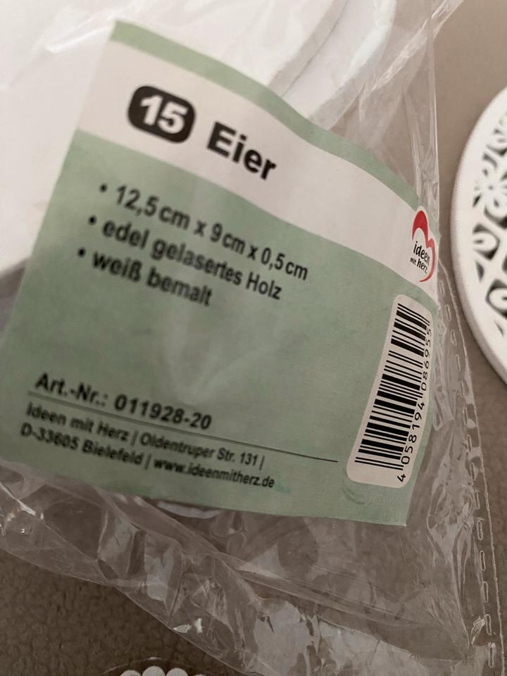 Ideen mit Herz 15 Platten Holz Eiform, 9 Laser-Eier in Heddesheim