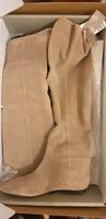 nagelneue Wildleder Stiefel Oberknees in beige Damen Berlin - Steglitz Vorschau