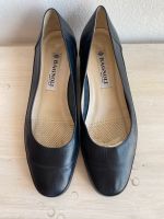 BAGNOLI Ballerina Schuhe Damen Gr 38,5 Keilabsatz Leder Friedrichshain-Kreuzberg - Kreuzberg Vorschau