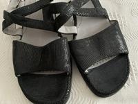 Schwarze Leder Sandalen von Rohde Gr. 8 neuwertig Frankfurt am Main - Harheim Vorschau