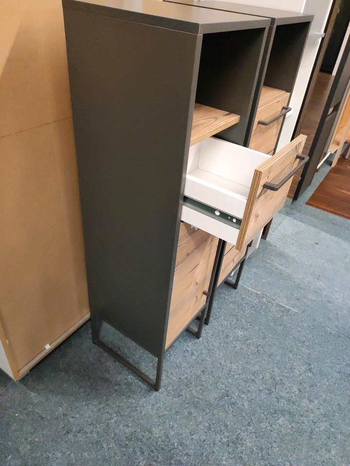 613# Anstellschrank, Möbel, Allzweckschrank, Midischrank, Bad in Löhne