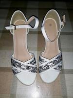 Sandale Sandalette Keilsandale Gr. 40/41 Hessen - Angelburg Vorschau
