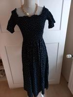 Kleid von H&M Gr. 34 Viskose Saarland - Marpingen Vorschau
