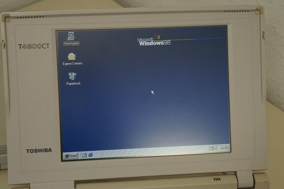 Toshiba T4800CT Sammlerzustand Laptop Notebook Windows 98 in Laupheim