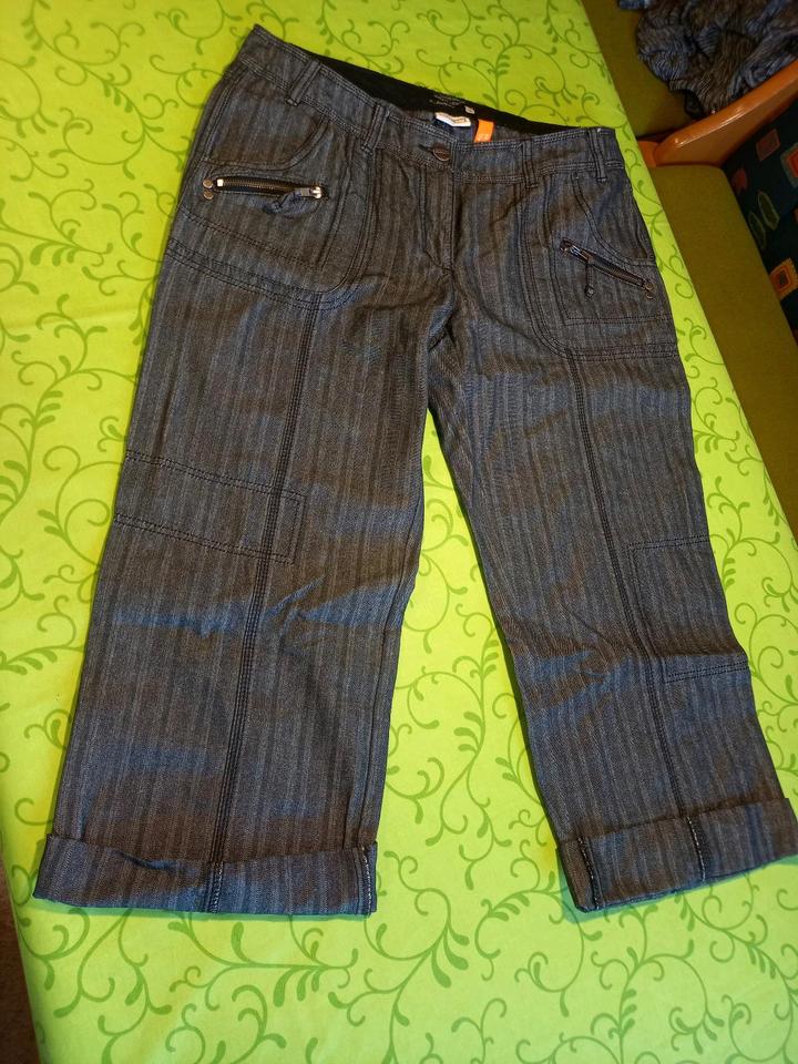 Street One Elly Gr. 42  Hose Bermuda Capri NEUWERTIG in Altheim (bei Riedlingen)