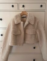 Zara Crop Teddy Lammfell Jacke in Creme Weiß Nordrhein-Westfalen - Coesfeld Vorschau