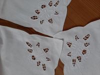 3 weiße  Baumwoll Servietten mit Blüten- Ausbrenner Rheinland-Pfalz - Friesenheim Vorschau