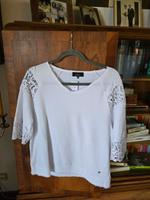 Oberteil mit Spitze Shirt Niedersachsen - Fredenbeck Vorschau