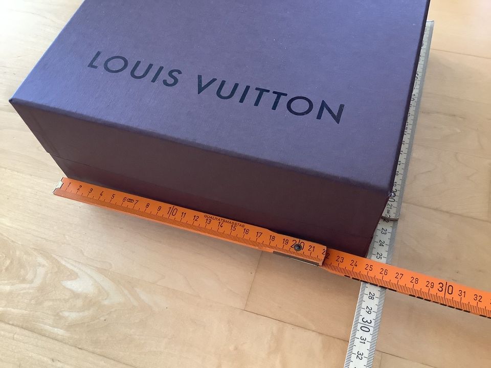 Louis Vuitton Verpackungen ORIGINAL in Gauting