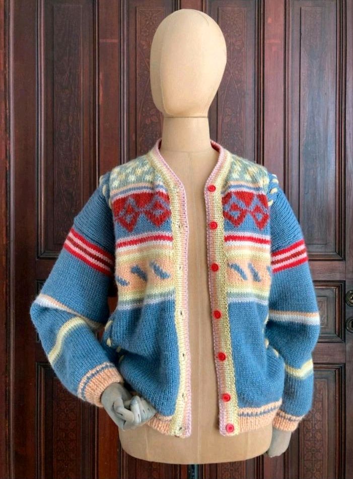 Handgemachte Strickjacke Cardigan M Hippie Hippster Vintage Wolle in Hamburg