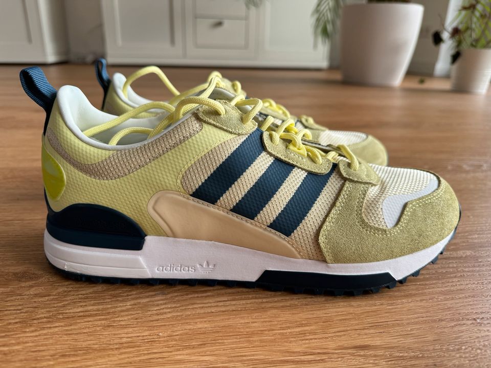 Adidas ZX 700 HD in Größe 10 in Oldenburg