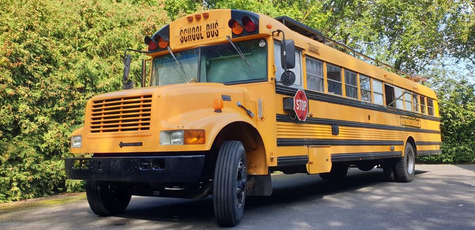 Skoolie mit Deutscher Zulassung - Autark Wohnmobil US School Bus in Zeven