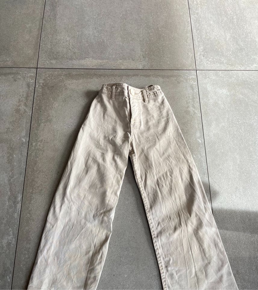 Zara Wide Leg Jeans 122 in Oberthulba