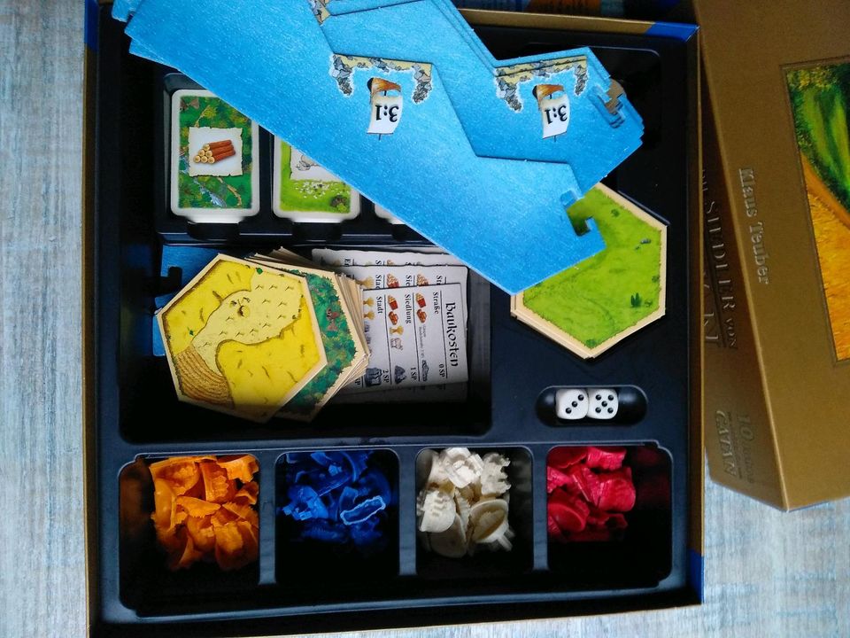 Siedler von Catan 10 Jahre Gold Edition unbenutzt in Bamberg