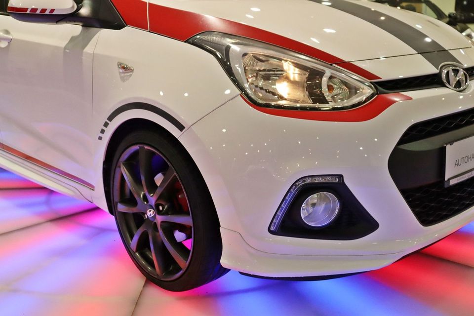 Hyundai i10 Sport*KLIMA*SHZ*ALU*LEDER*TEMPOMAT*LHZ*LED* in Troisdorf