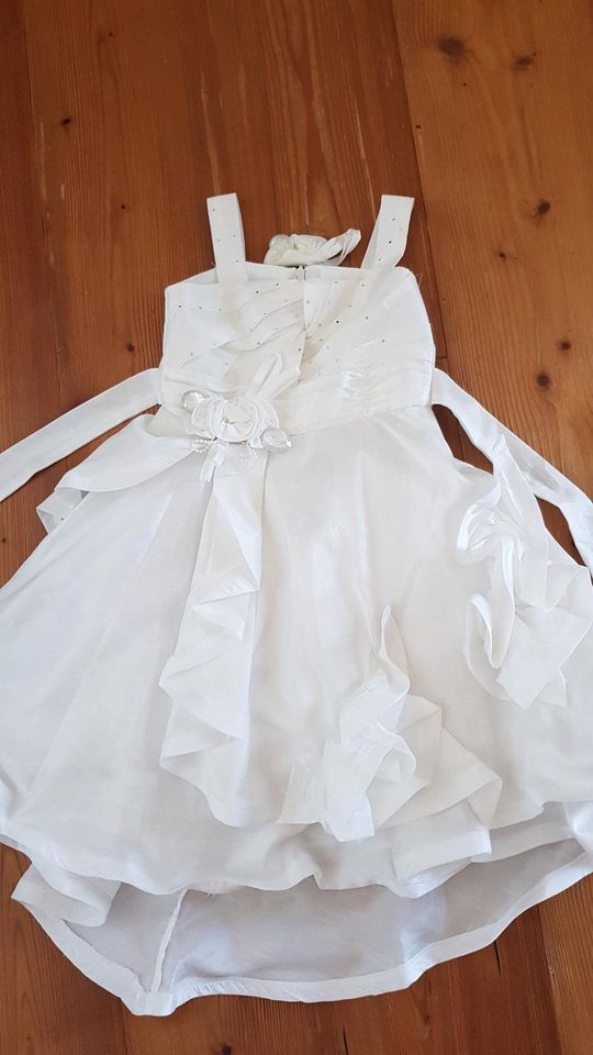 Sehr gut erhalten Kleid weiß Hochzeit 122 128 Kommunion in Radebeul