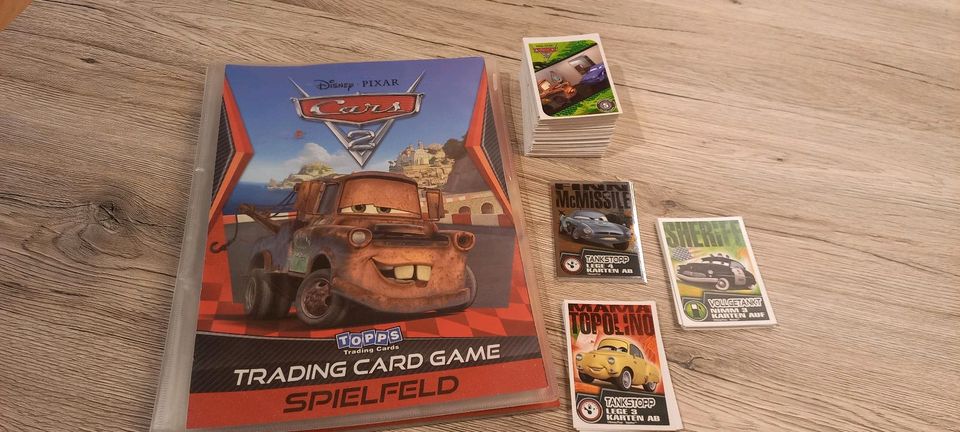 Cars 2 Trading Cards + Cars Plastik Auto Sammlung in Schiffweiler