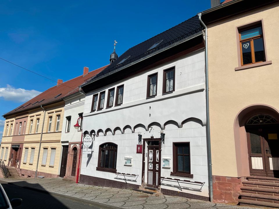 Historisches Gebäude in Zentrum von Mansfeld in Mansfeld