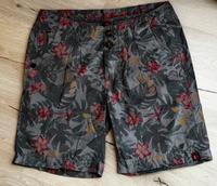 ❤️ Shorts von edc, Größe 38, grau bunt Niedersachsen - Loxstedt Vorschau