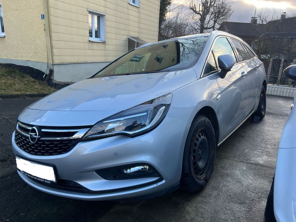 Opel Astra K Sports Tourer - NEUE 8-FACH BEREIFT! in Hof (Saale)