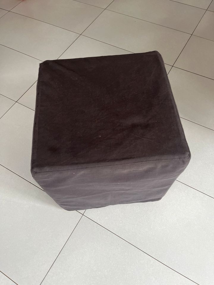 Zwei Ikea dunkel blau-grau Hocker je EUR 7 in Heppenheim (Bergstraße)