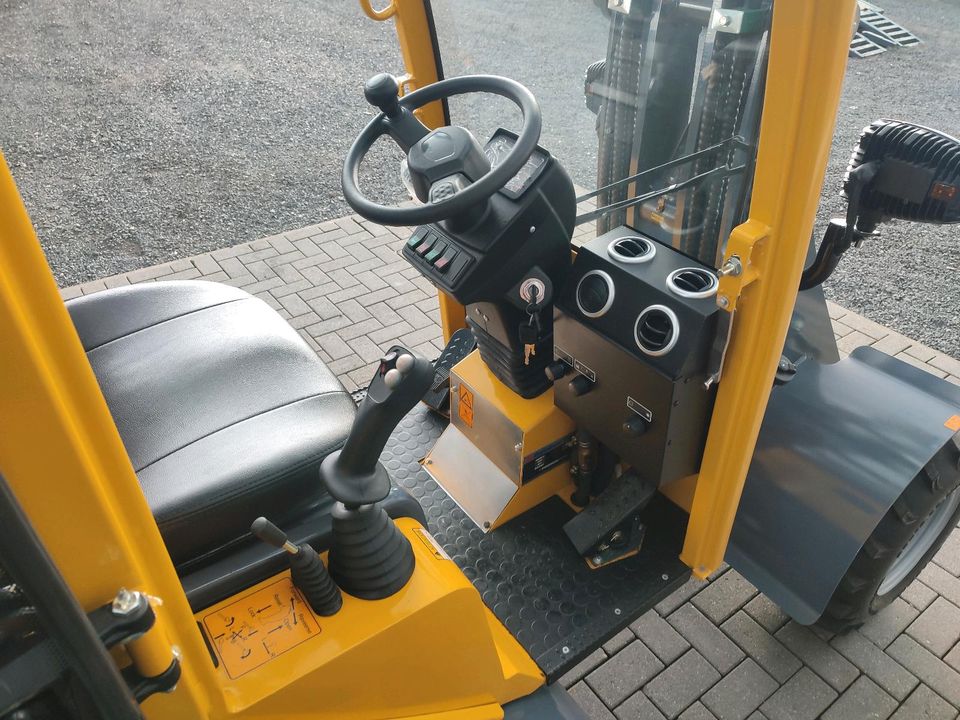 Hoflader Radlader Hoftrac Eurotrac W 11 Kubota Bucher Neufahrzeug in Auderath