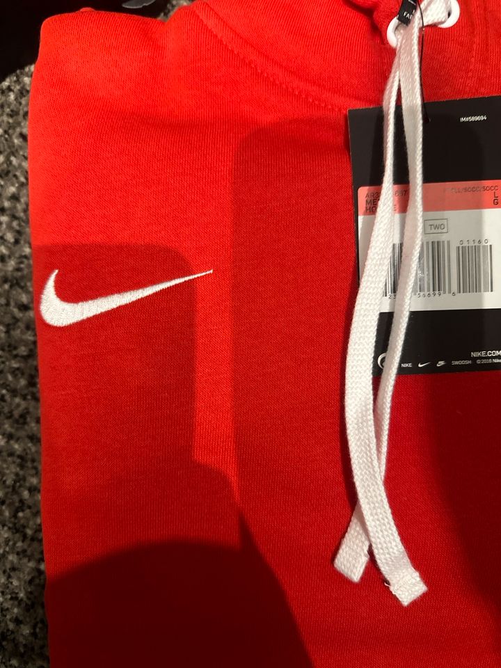 Nike Kapuzen Pullover zu verkaufen in Oyten