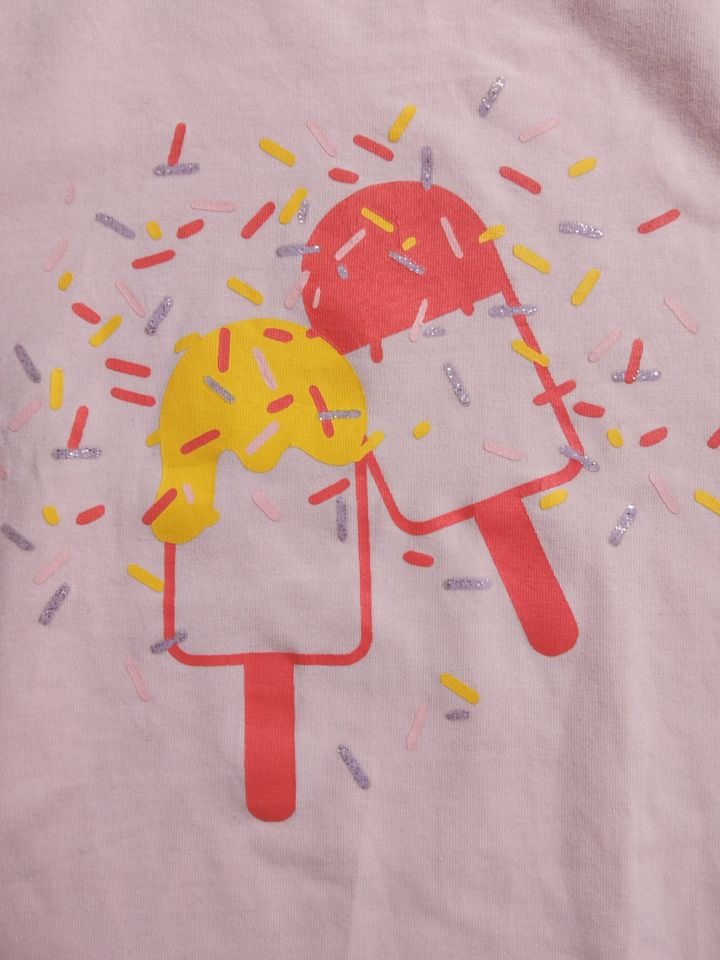 Eisshirt mit Konfetti und Glitzer - Gr. 116 für schmale Girls in Waldsassen