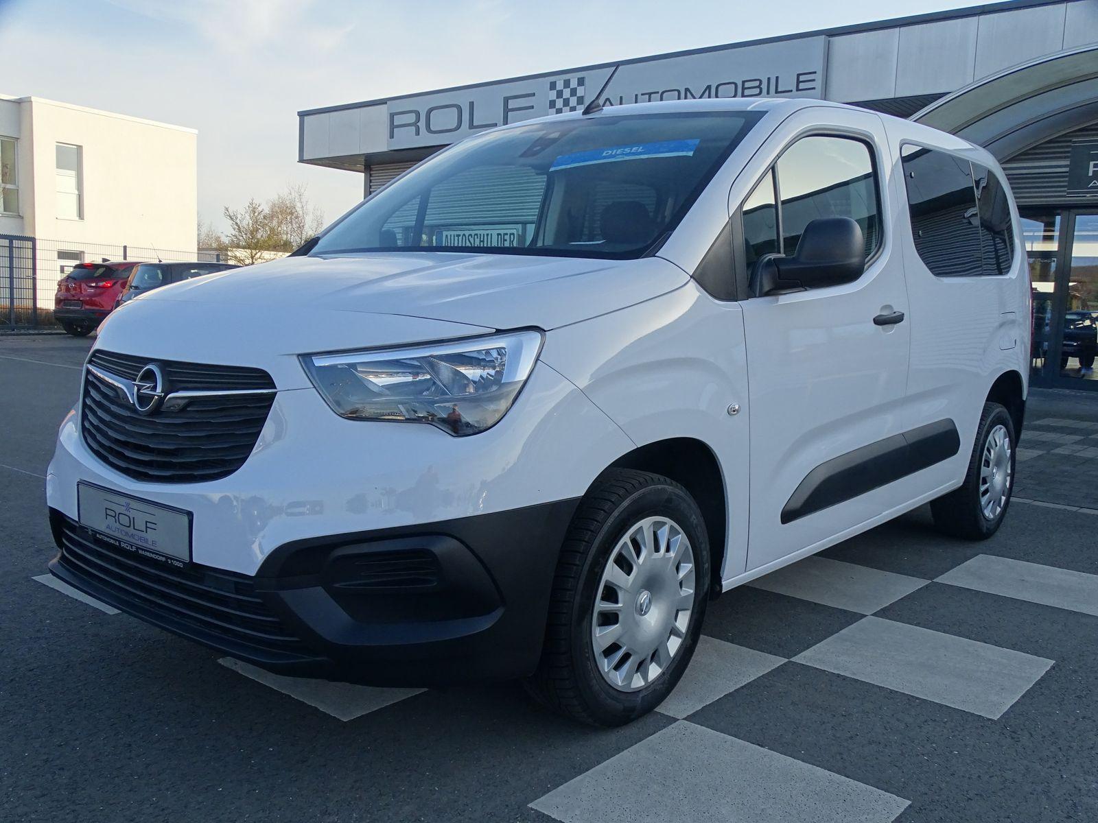 Abbildung des Autos Opel Combo Life 1.5 LIFE…