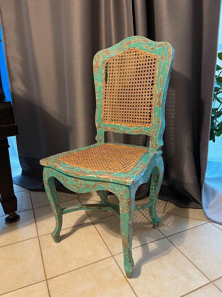 Vintage Stühle aus Holz - used look in Gablingen